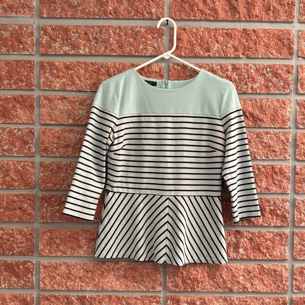 🌟 Talbots stripped blouse - Picture 4 of 5